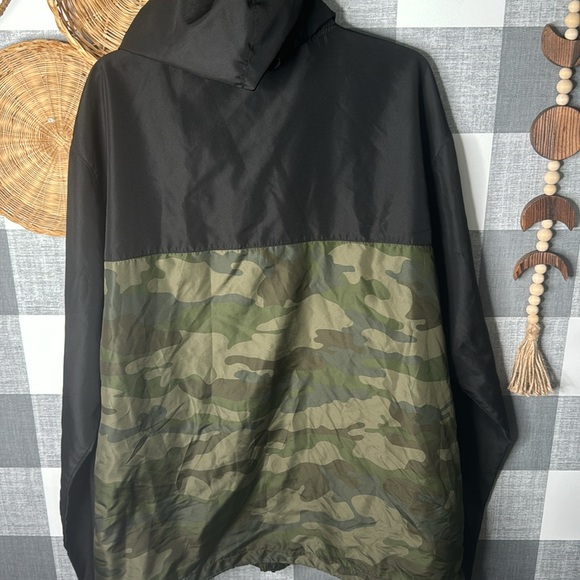 Camo Black Rifle WindBreaker - Picture 5 of 5
